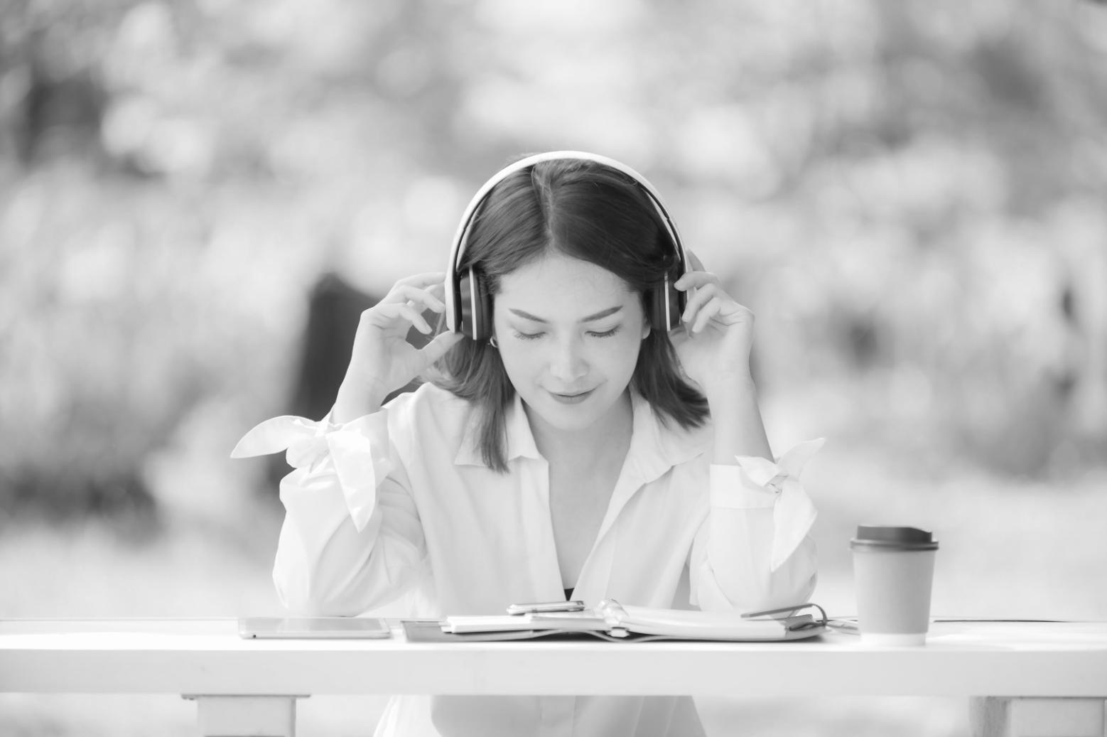 Chart analysis showing volatility patterns